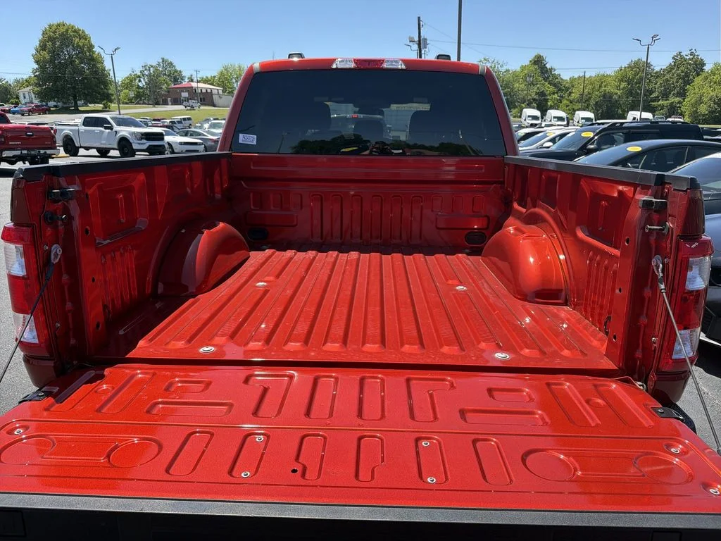 Used 2023 Red Ford XL image 28