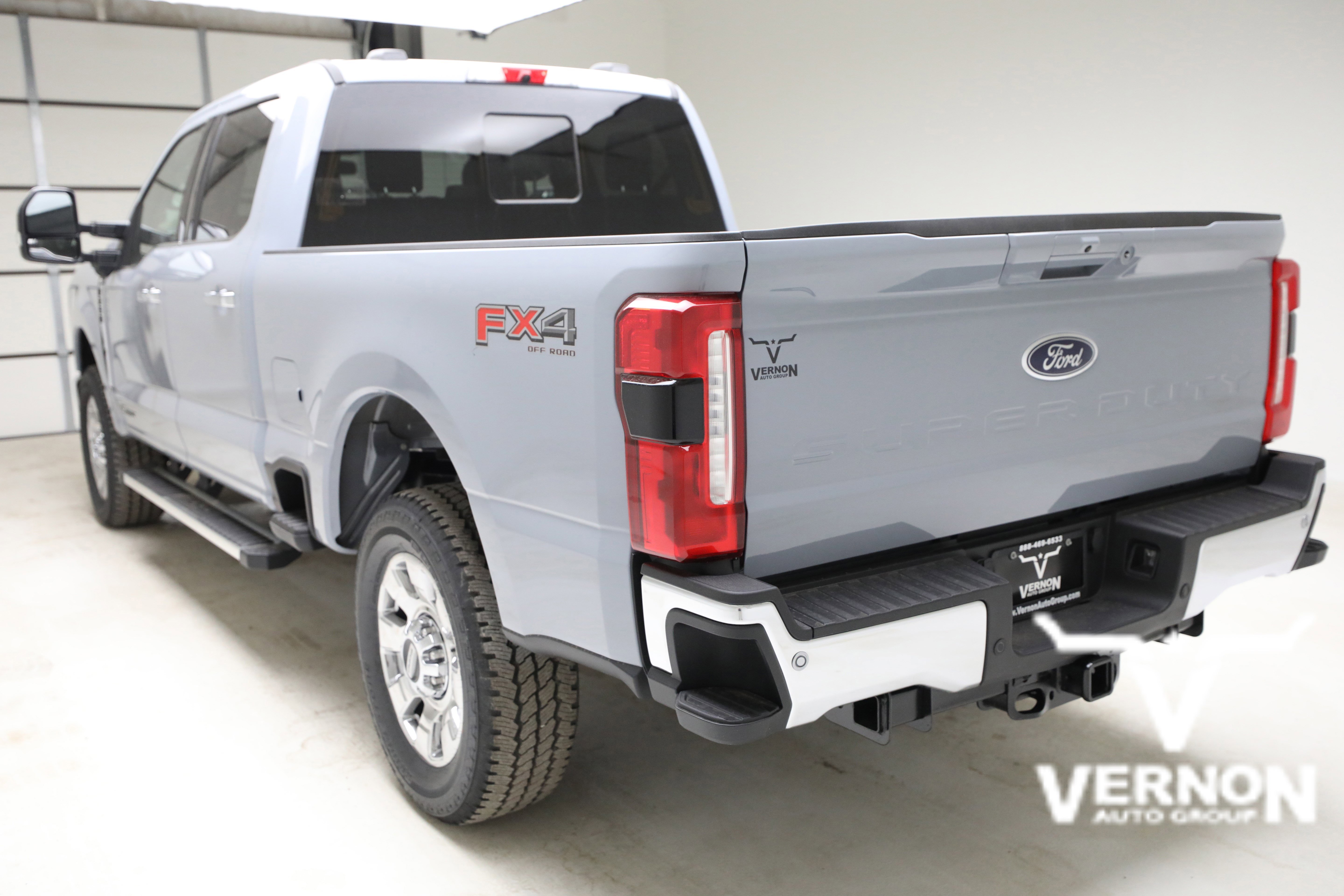 New 2026 Glacier Gray Metallic Tri-Coat Ford  image 3