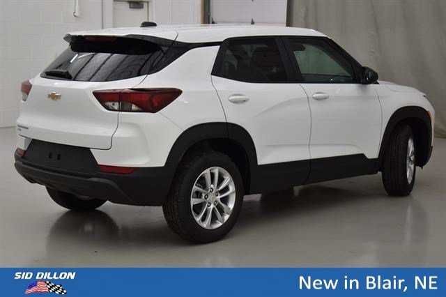 New 2026 Summit White Chevrolet LS image 12
