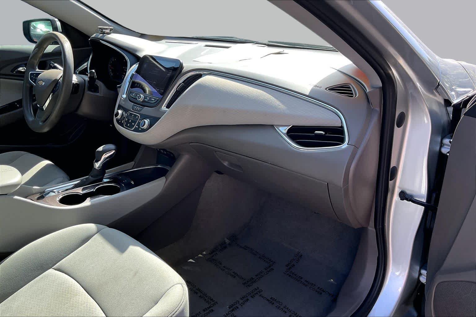 Used 2021 Silver Ice Metallic Chevrolet LT image 16