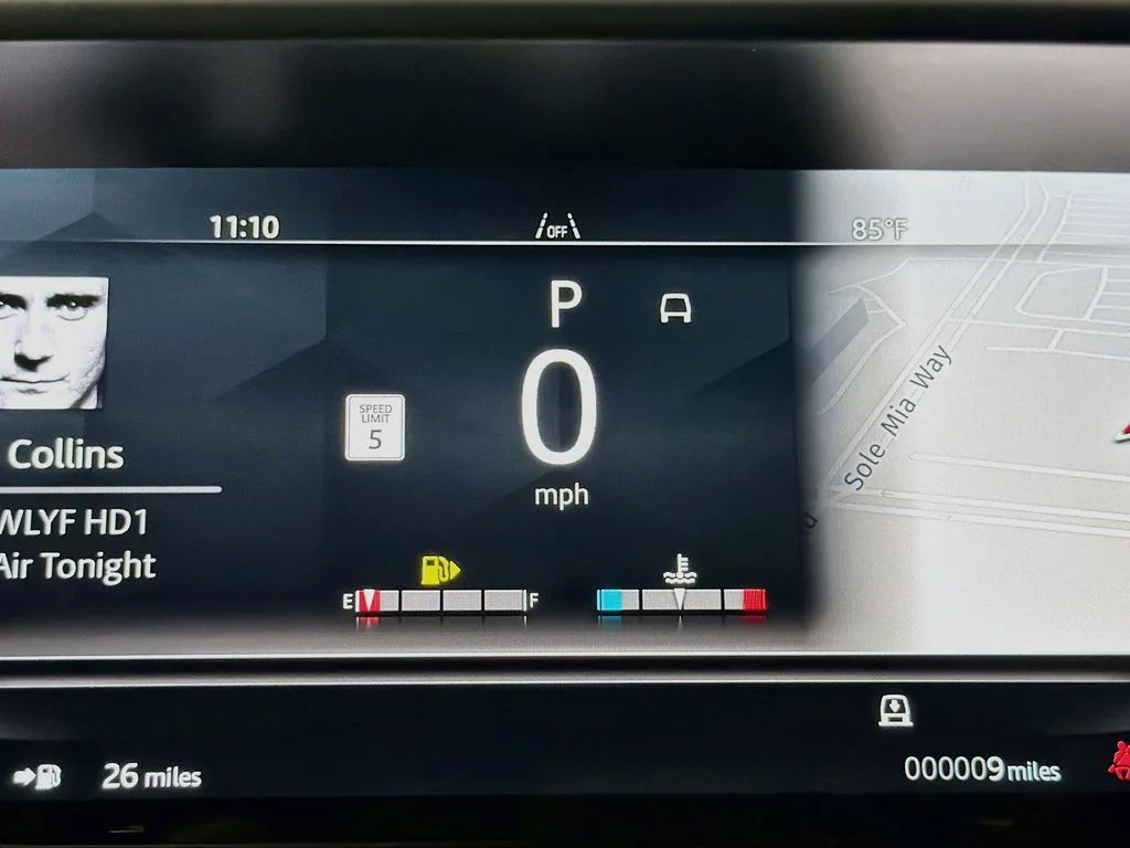 New 2026 Fuji White Land Rover Dynamic SE image 12