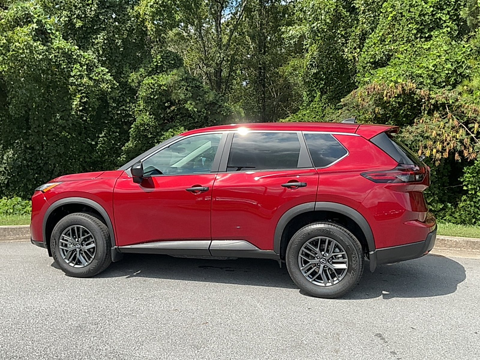 New 2026 Scarlet Ember Tintcoat Nissan S image 3