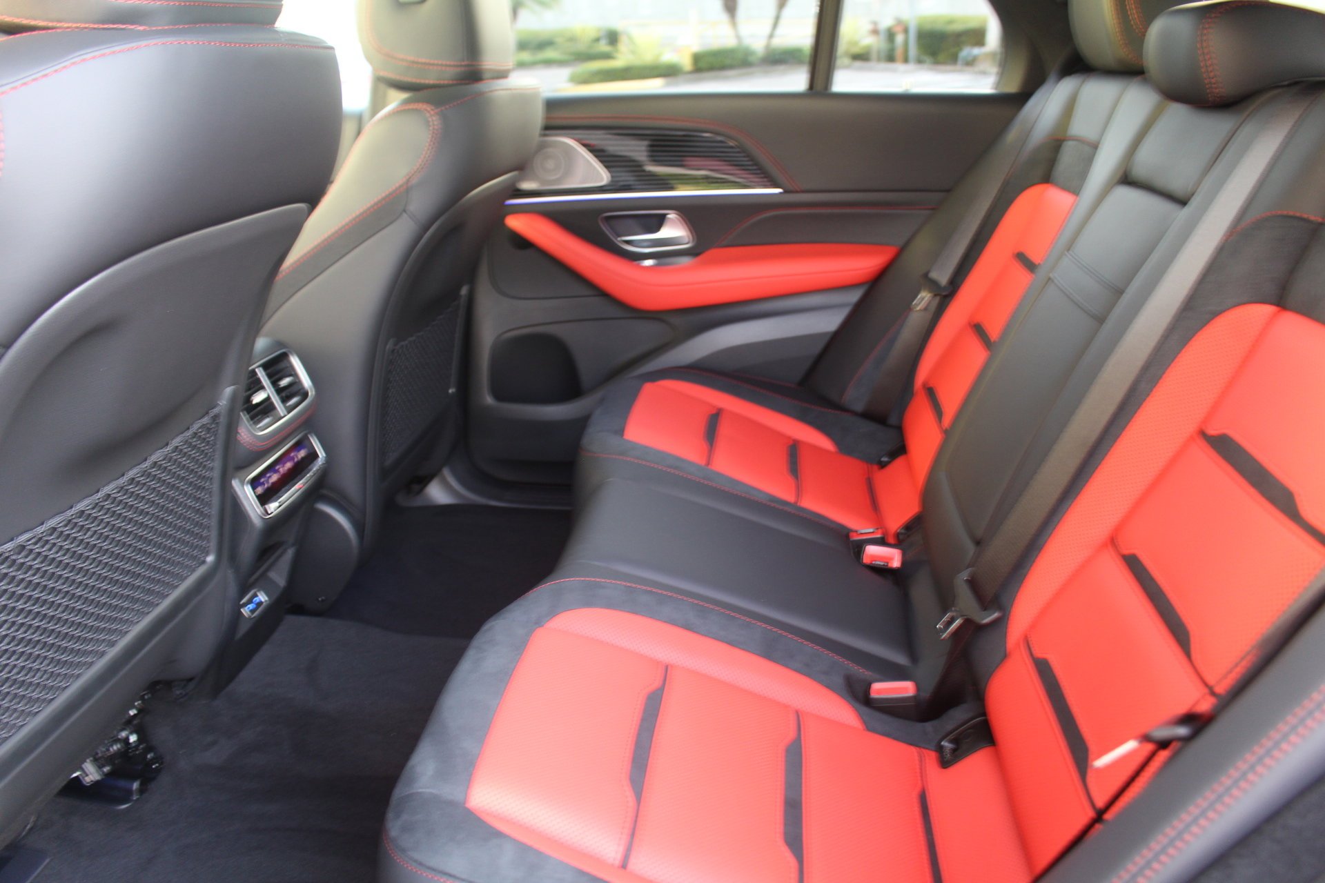 2026 Mercedes-Benz GLE AMG GLE 53 - Photo 49