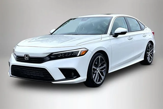 Certified Used 2024 Platinum White Pearl Honda Touring image 2