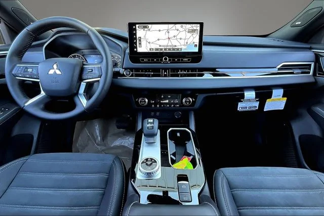 New 2026 Black Mitsubishi LE image 5