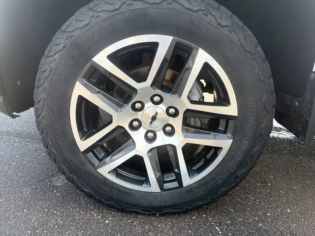 Used 2019 SUMMIT WHITE Chevrolet LT Trail Boss image 32