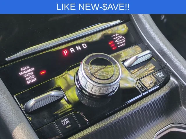 Used 2025 Silver Jeep Trailhawk 4xe image 27