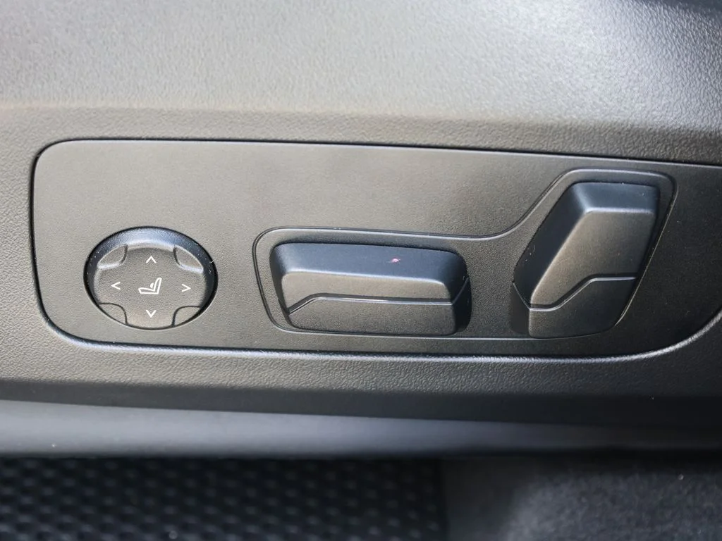 Used 2026 Silver BMW M35i image 17
