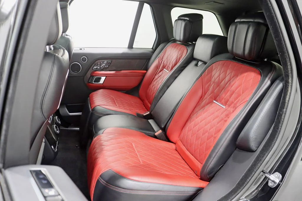 Used 2021  Land Rover SVAutobiography image 33