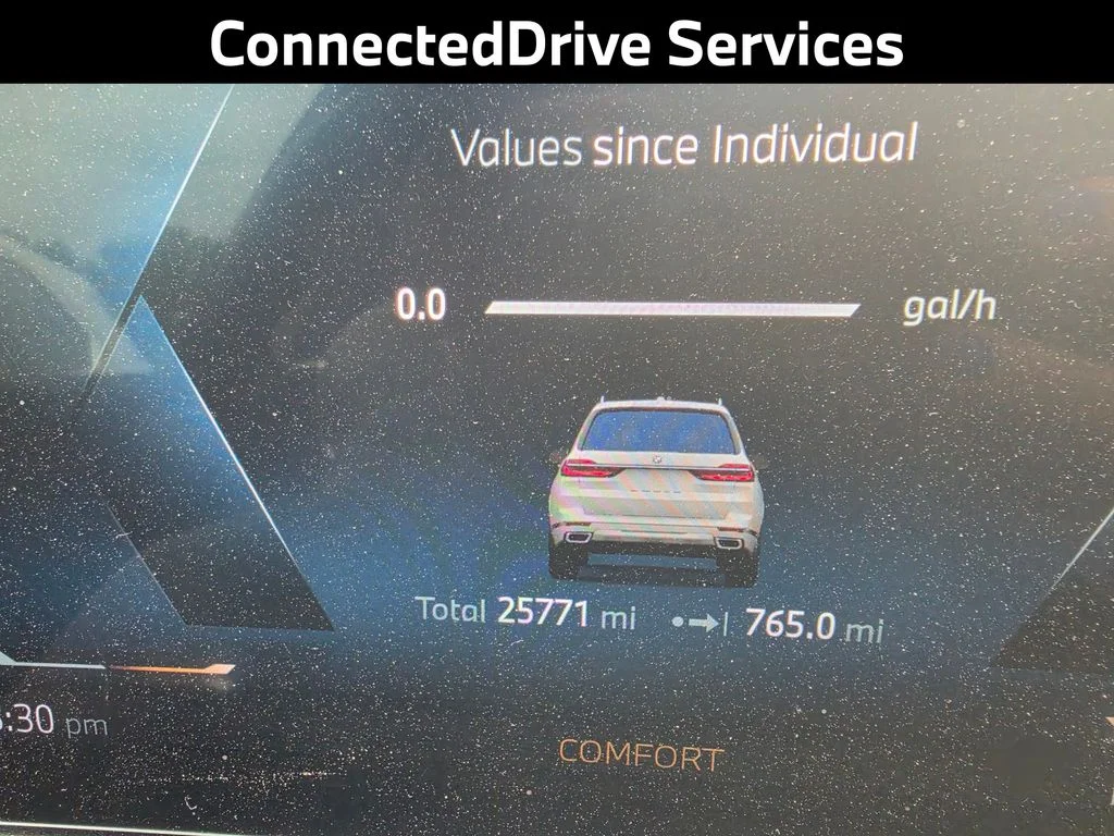 Used 2025 White BMW xDrive40i image 16