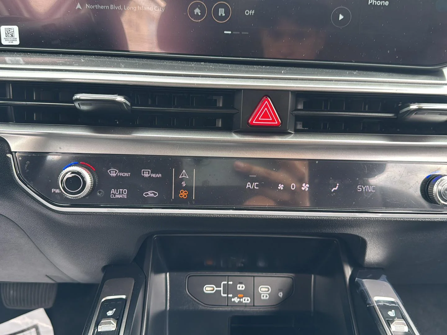 2025 Kia Sorento S - Photo 9