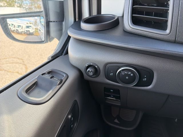 New 2025 Oxford White Ford Cargo Van image 15