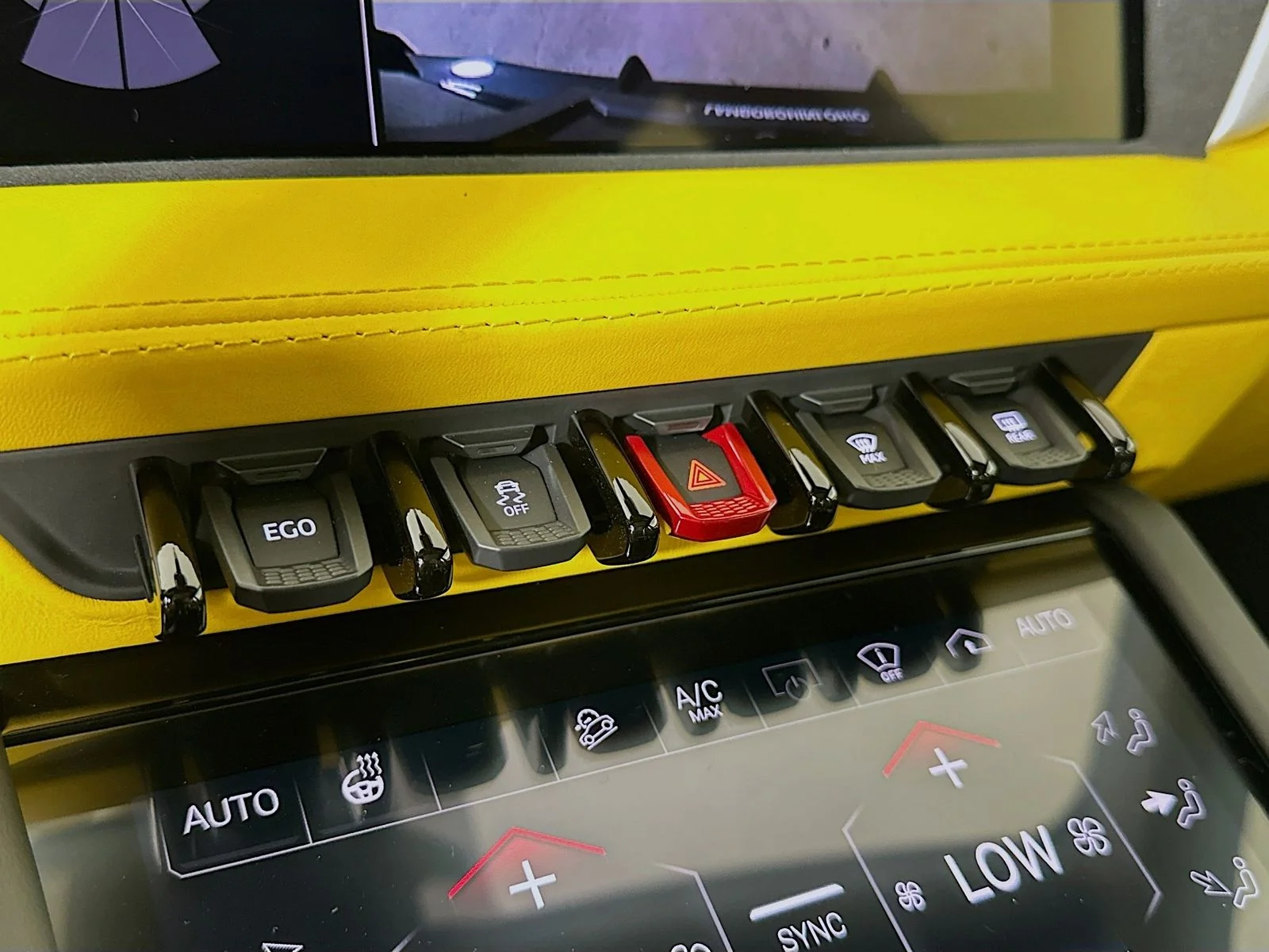 Used 2025 Yellow Lamborghini  image 56