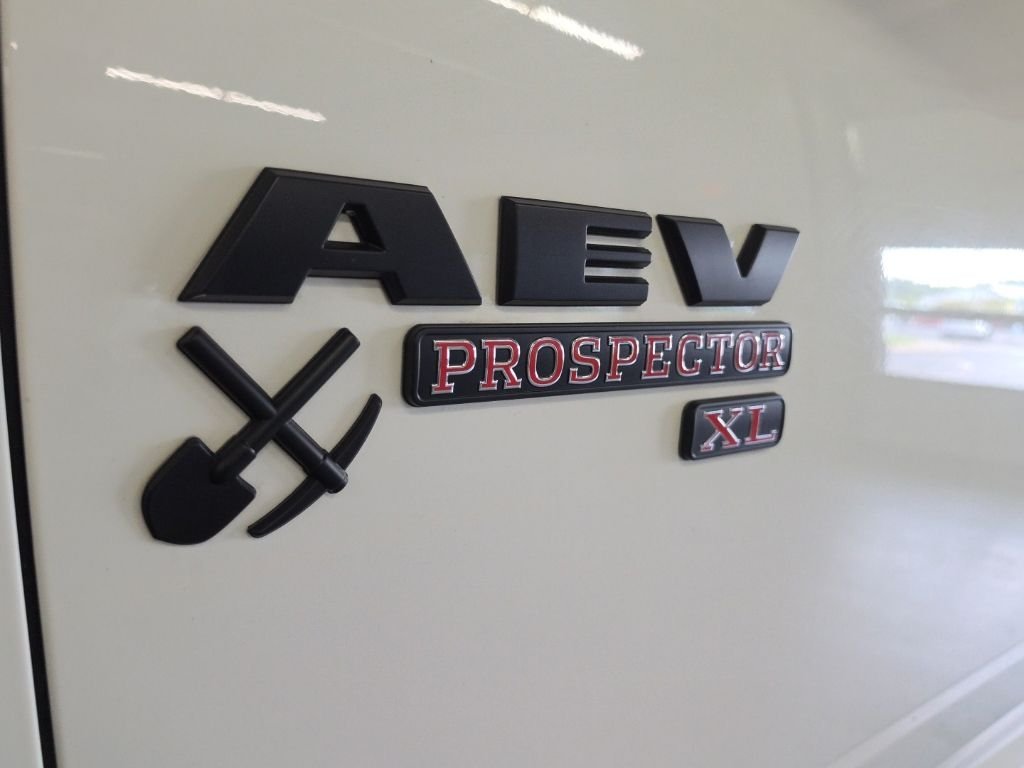 Used 2021 Pearl White Ram Limited image 7