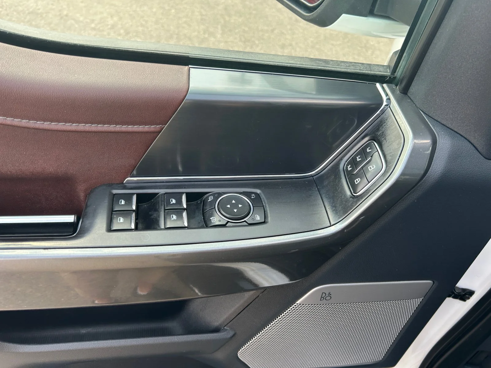 Used 2022 WHITE Ford LARIAT SuperCrew image 17