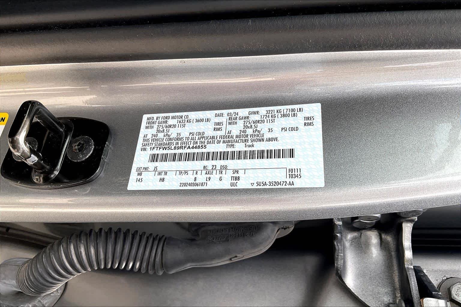 Used 2024 Iconic Silver Ford LARIAT image 34