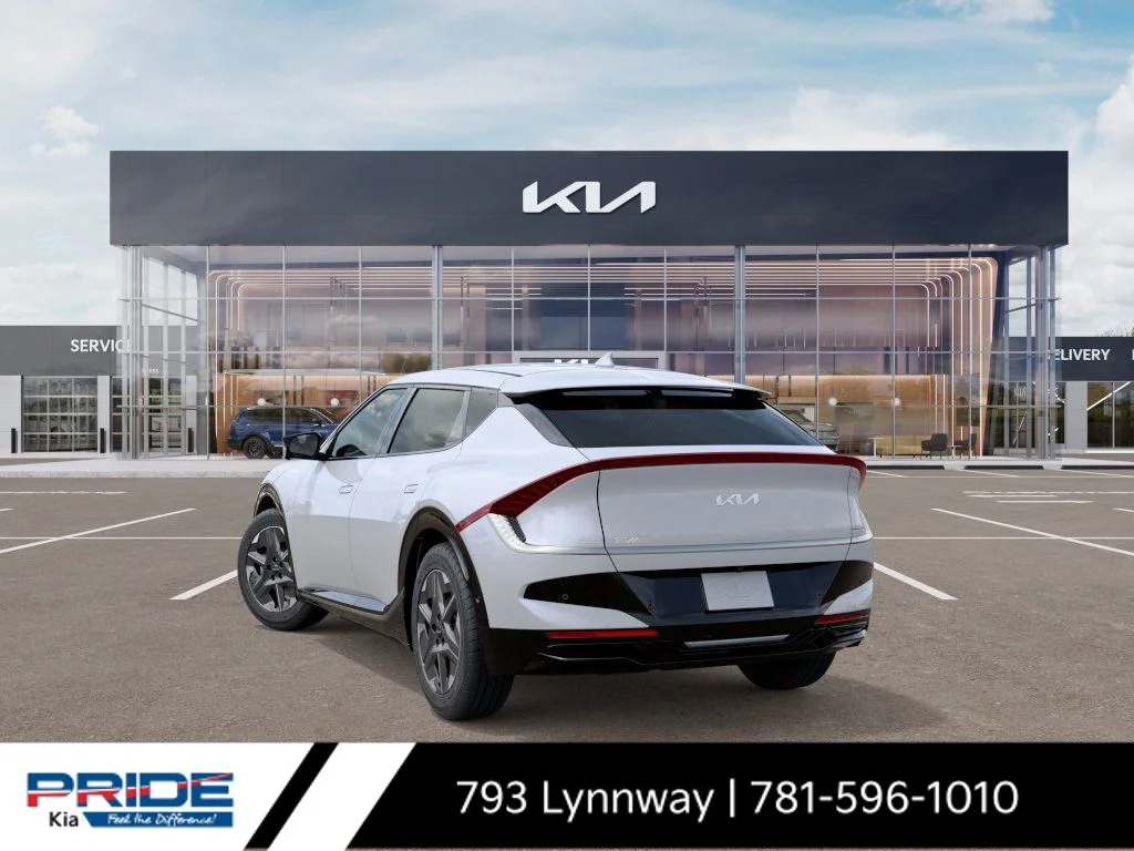 New 2025 White Kia Light image 5