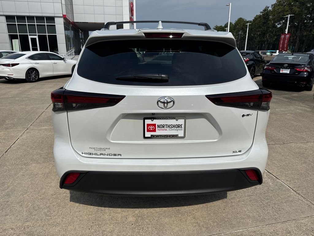 Used 2026 Beige Toyota XLE image 4