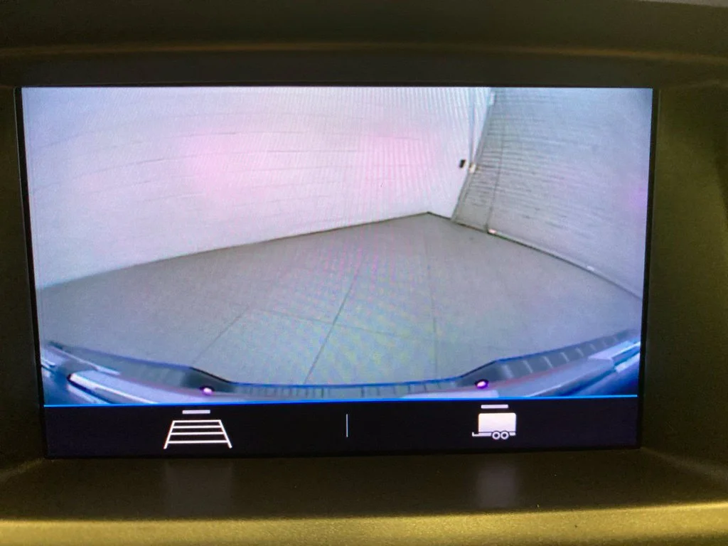 Used 2022 Blue GMC Elevation image 20