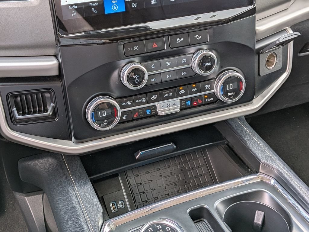 Used 2024 Black Ford XLT image 18