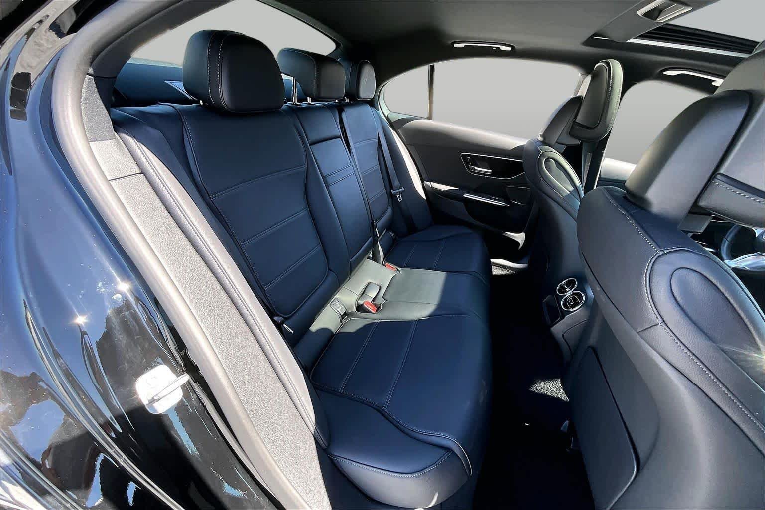 2025 Mercedes-Benz C-Class Sedan C 300 - Photo 20