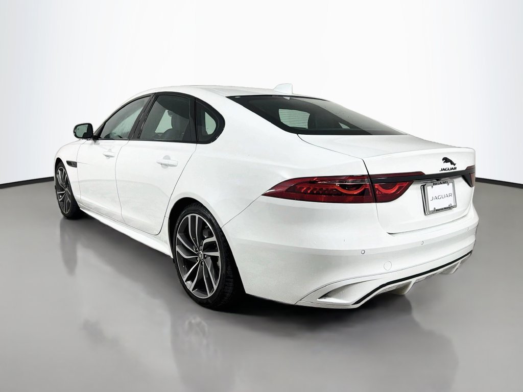 Used 2024 White Jaguar R-Dynamic SE image 7