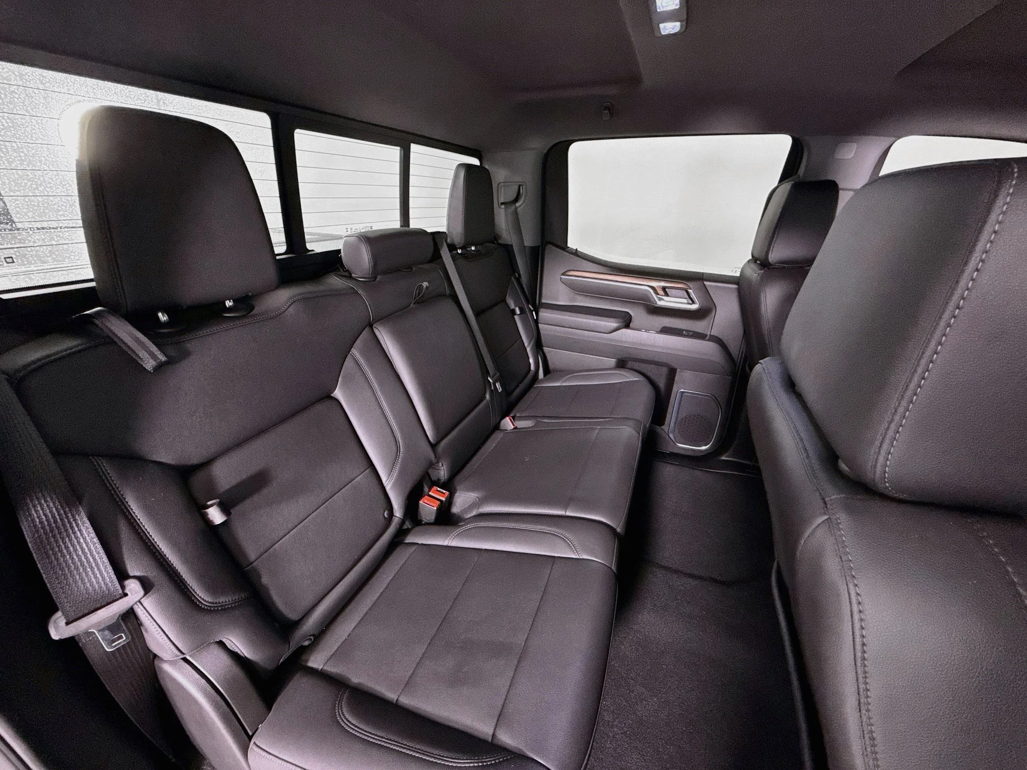 Used 2025 Sterling Gray Metallic Chevrolet LT Trail Boss image 26