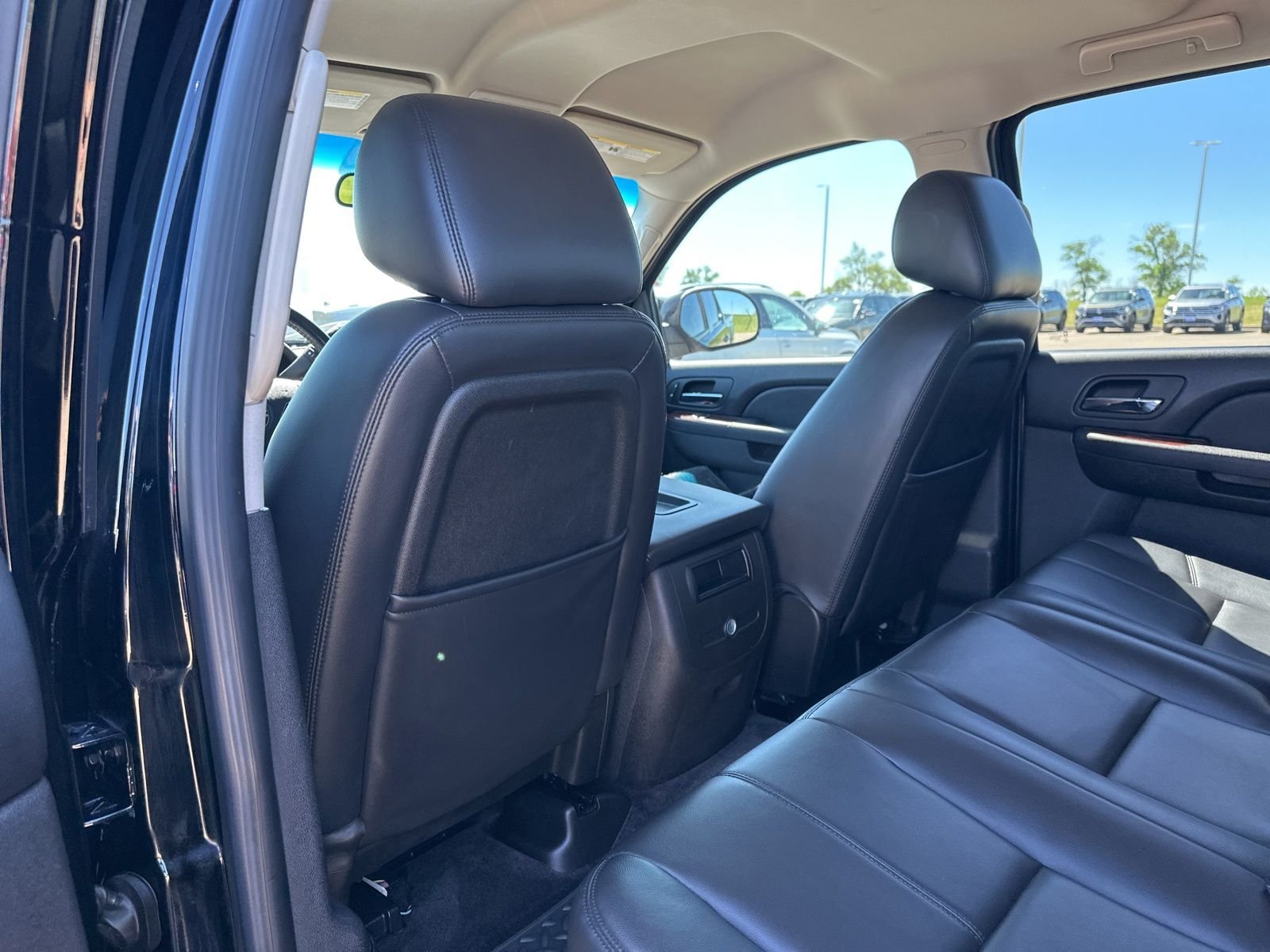Used 2010 Black GMC SLT image 17