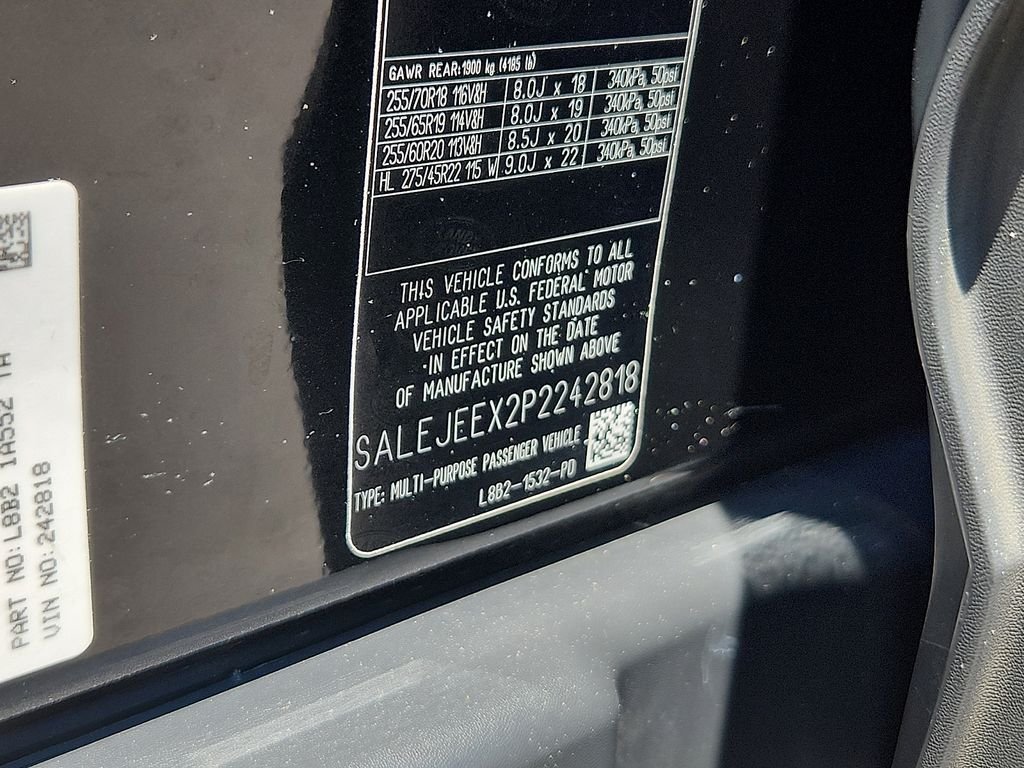 Certified Used 2023 Santorini Black Metallic Land Rover S image 27