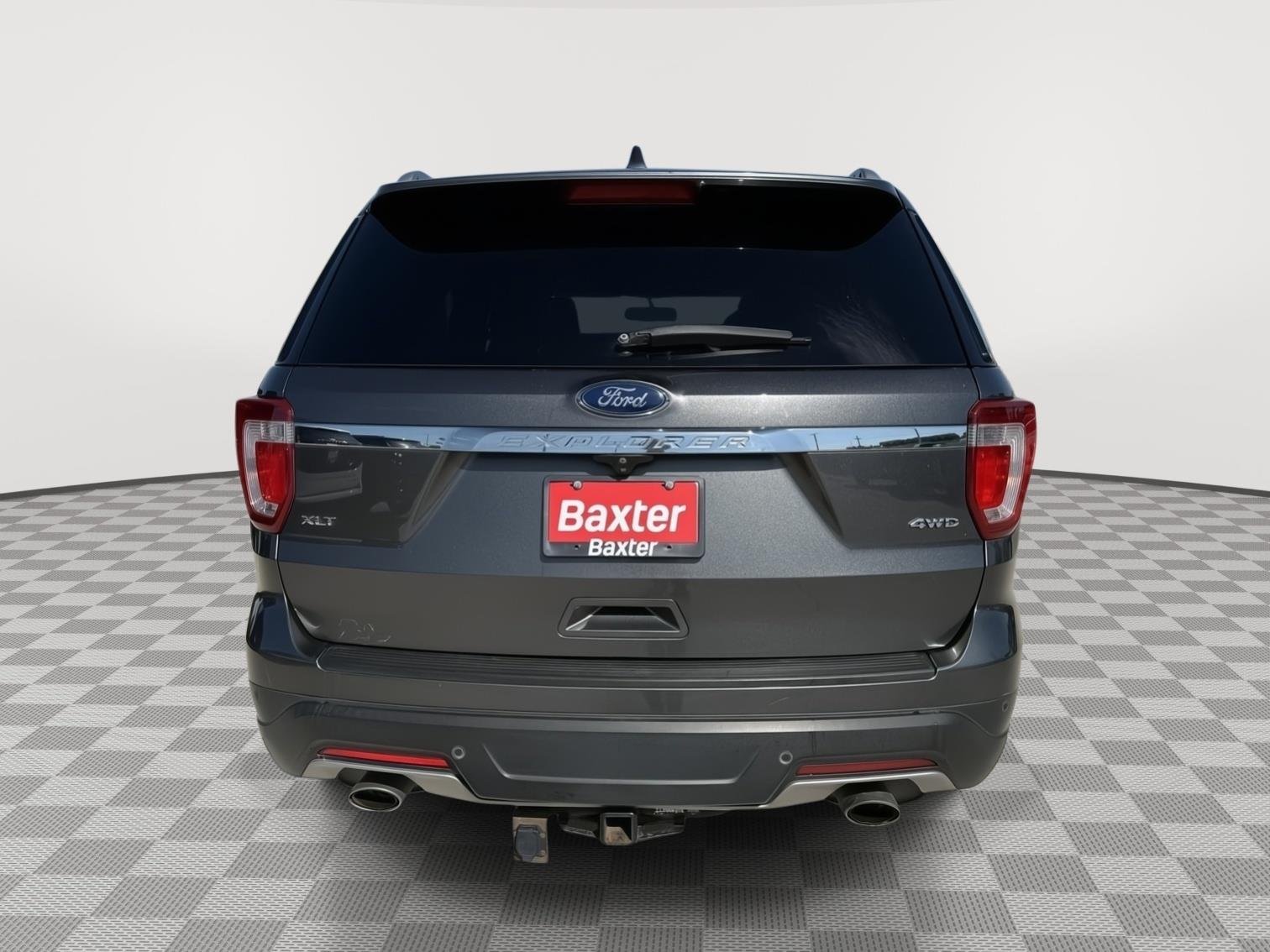 Used 2018 Magnetic Ford XLT image 6
