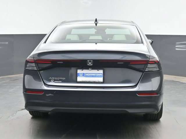 Used 2023 Gray Honda EX image 8