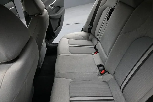 Used 2020 Black Hyundai SEL image 15
