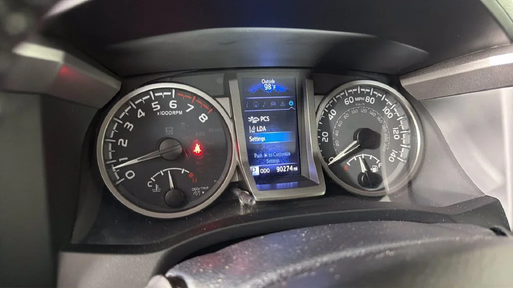 Used 2021  Toyota SR5 image 20