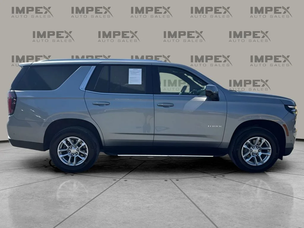 Used 2025 Gray Chevrolet LT image 6