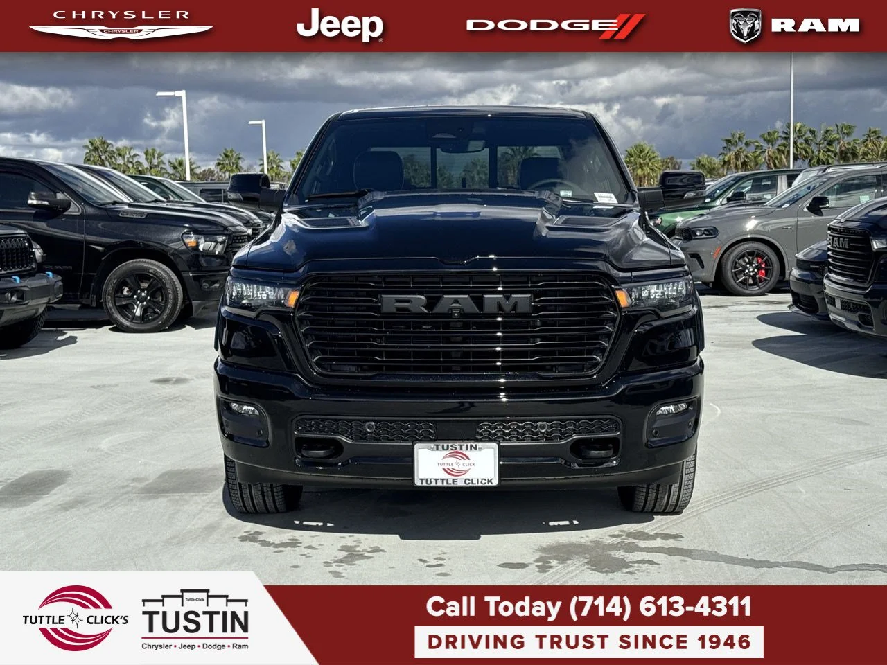 New 2027 Diamond Black Crystal Pearl-Coat Exterior Paint RAM Laramie image 8