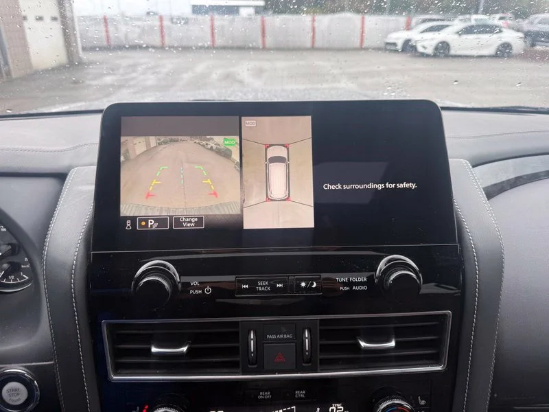 Used 2022 Gray Nissan Platinum image 13