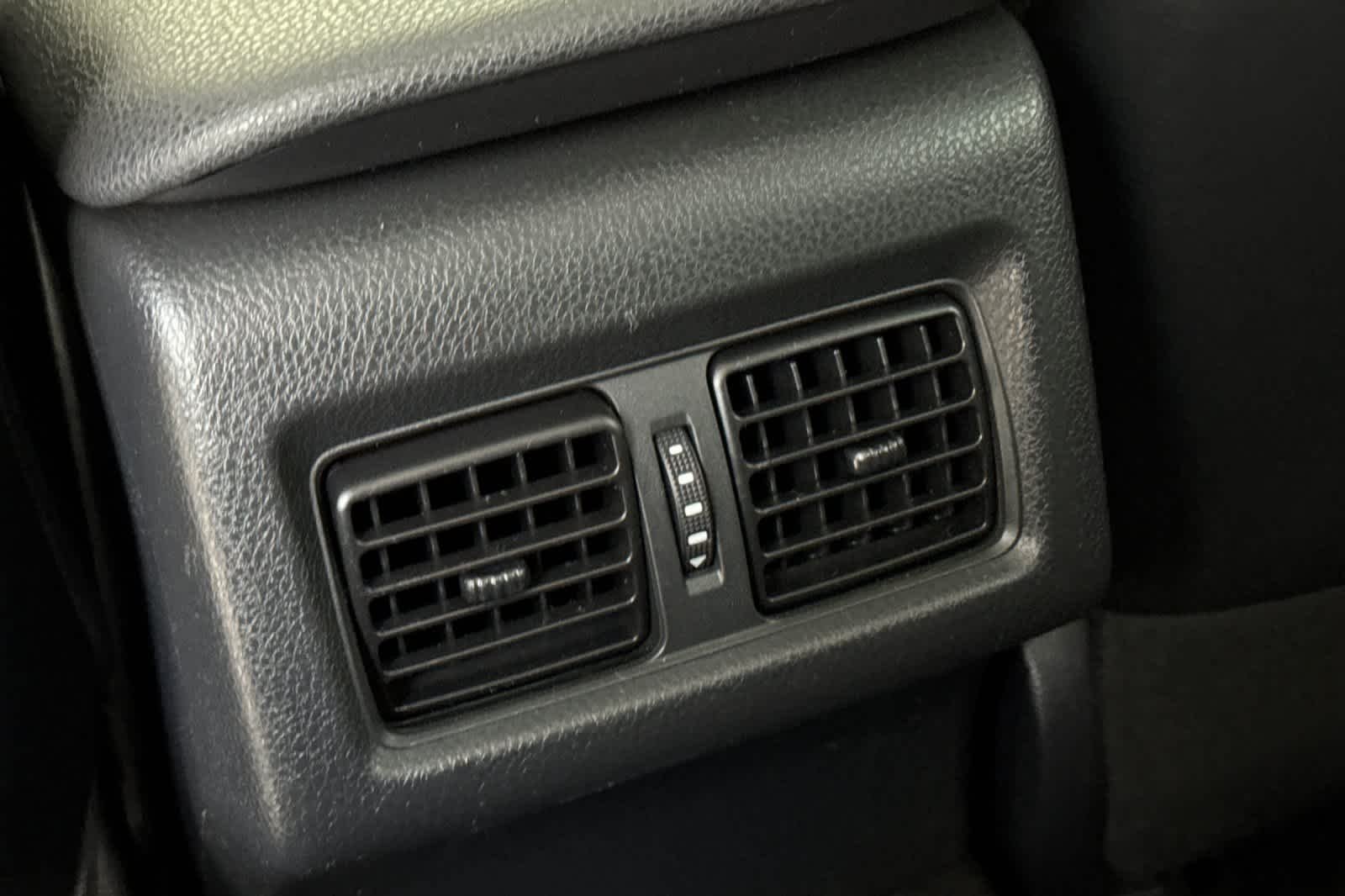 Used 2018 Blue Streak Metallic Toyota XSE image 6