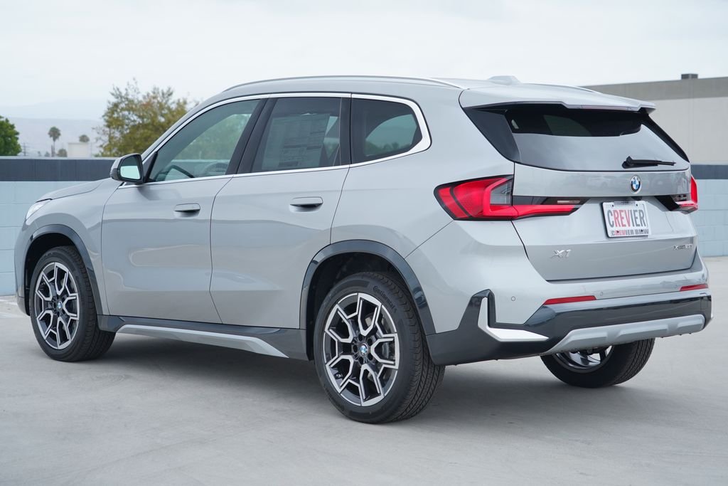 New 2026 Space Silver Metallic BMW xDrive28i image 7