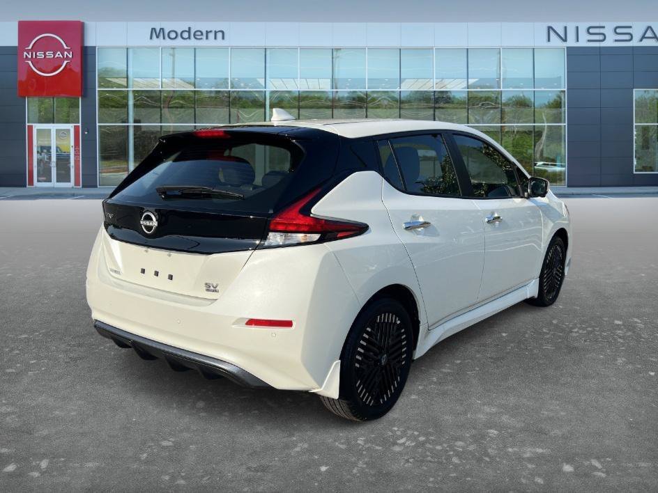 Used 2025 Pearl White Tricoat Nissan SV PLUS image 5