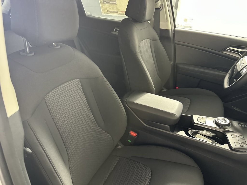 New 2027 Wolf Gray Kia S image 16