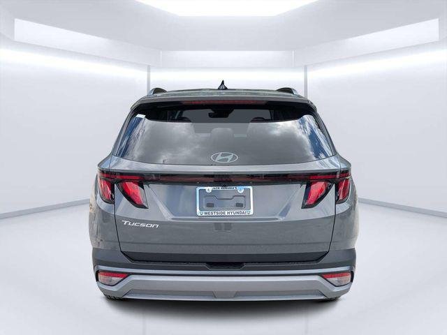 New 2026 Gray Hyundai SEL FWD image 4