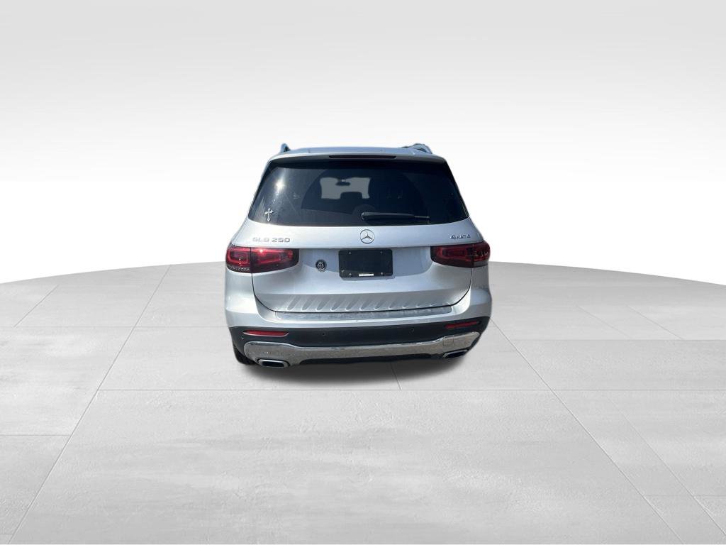 Used 2020 Silver Mercedes-Benz GLB 250 image 9