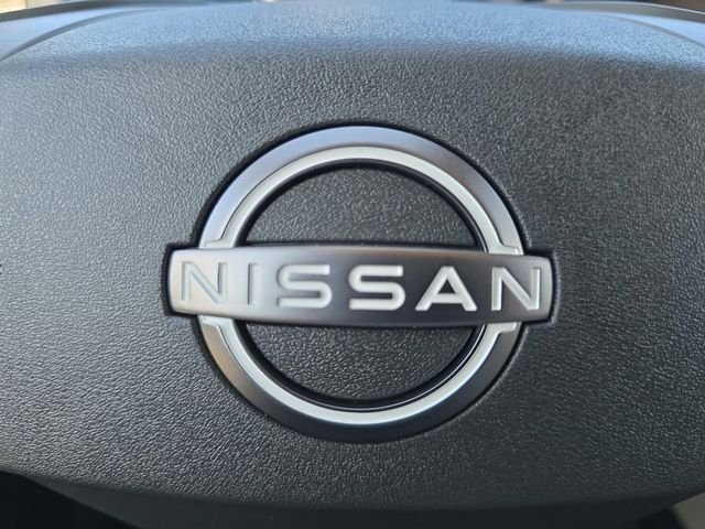 New 2026 Everest White Pearl TriCoat Nissan SL image 5