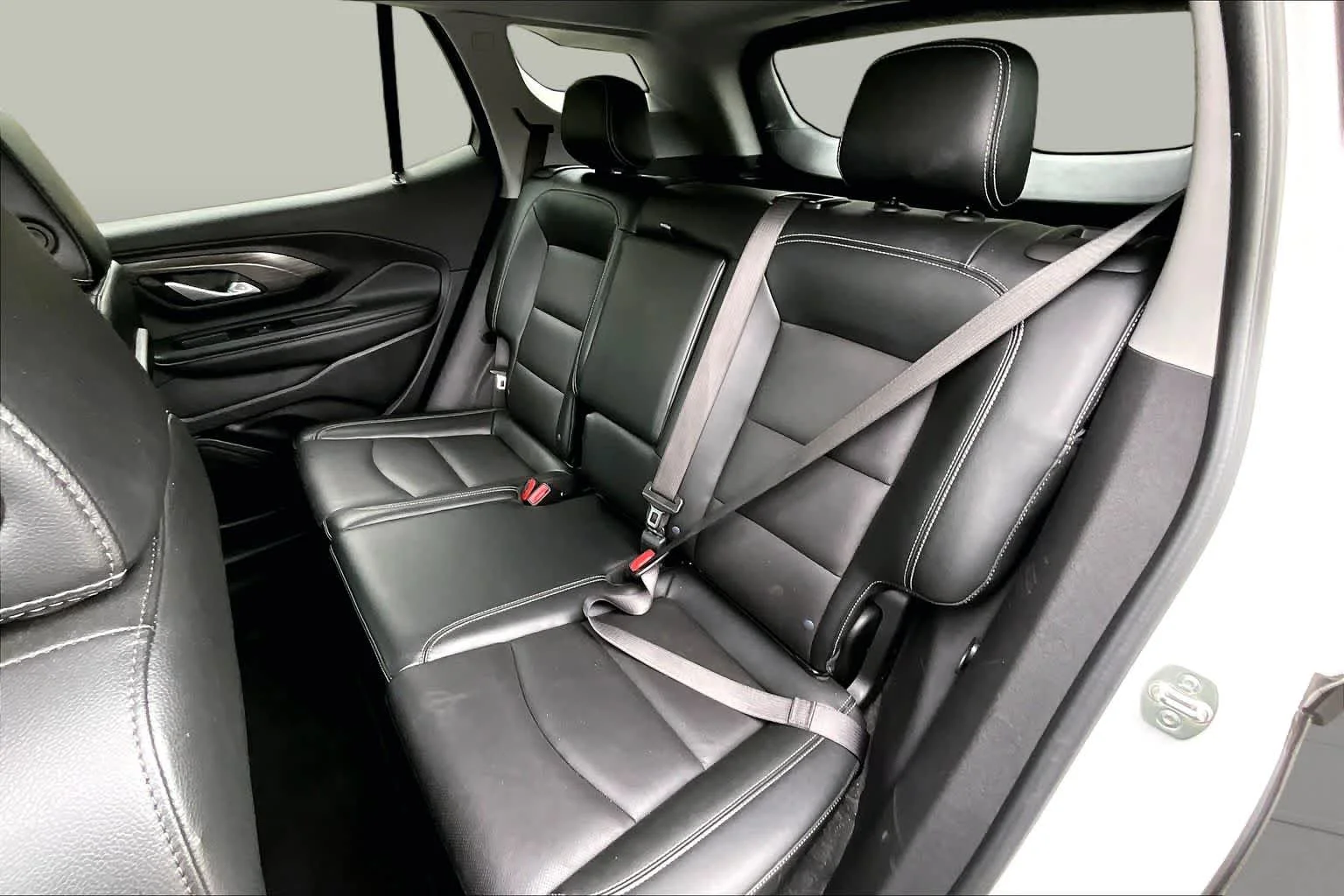 Used 2024 Summit White GMC SLT image 19