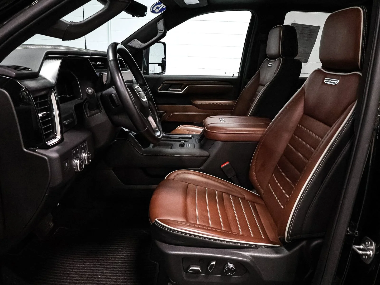Certified Used 2025 Onyx Black GMC Denali Ultimate image 24