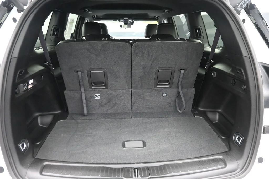 Used 2025 White Jeep Altitude X image 13