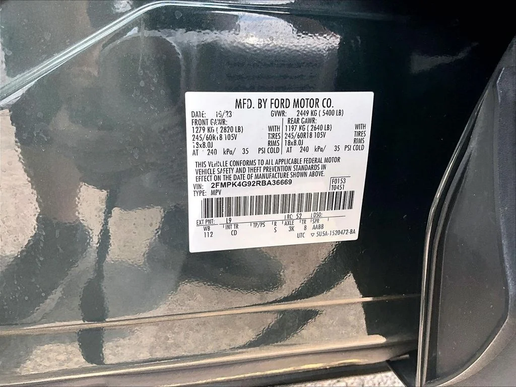 Used 2024 Green Ford SE image 23
