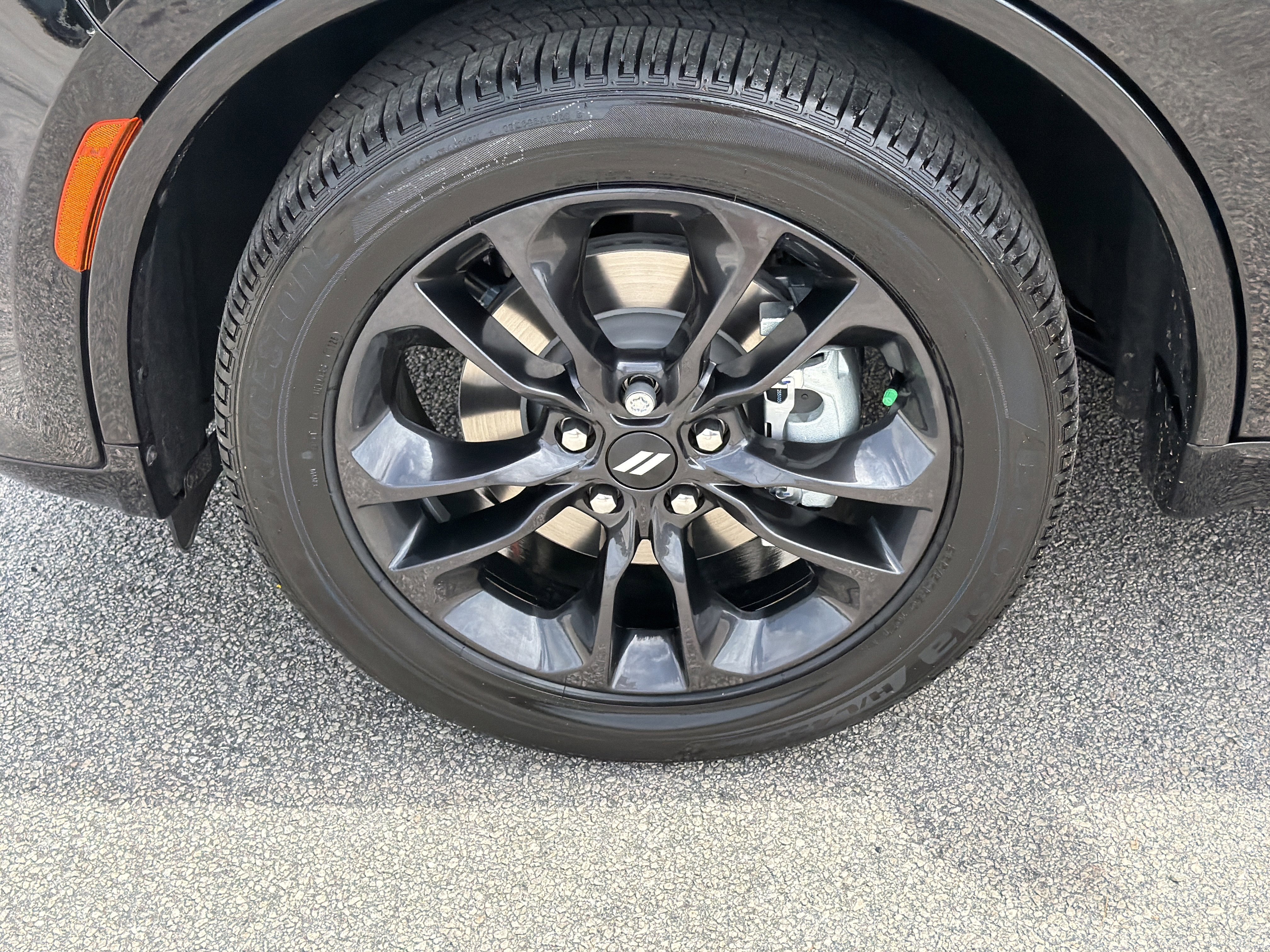 New 2026 Diamond Black Clear-Coat Exterior Paint Dodge GT image 16