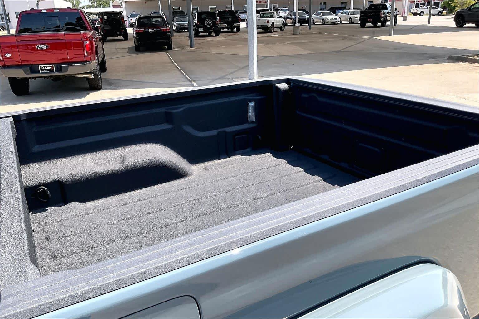 New 2026 Anvil Clearcoat Jeep Mojave X image 16