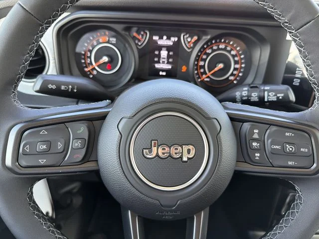 New 2026 Bright White Clear-Coat Exterior Paint Jeep Sport S image 23